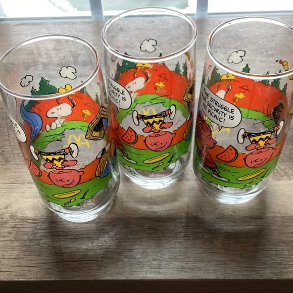 Vintage Charlie Brown Set of 3 Glasses Camp Snoopy Peanuts McDonalds 50s collect - Picture 7 of 10